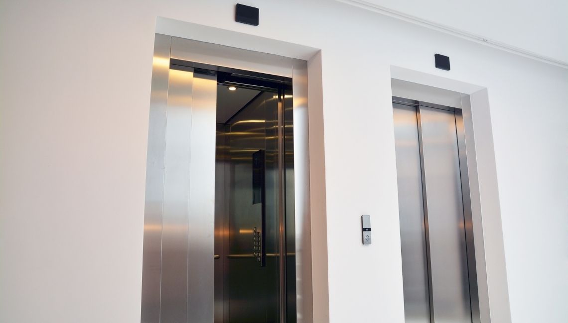 ascensores para centro comercial en chia