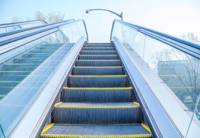escaleras electricas para exteriores en bogota
