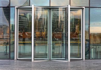 instalacion de puertas peatonales
